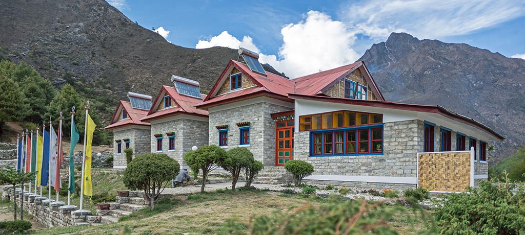 asia nepal tashinga everest summit lodge exterior day